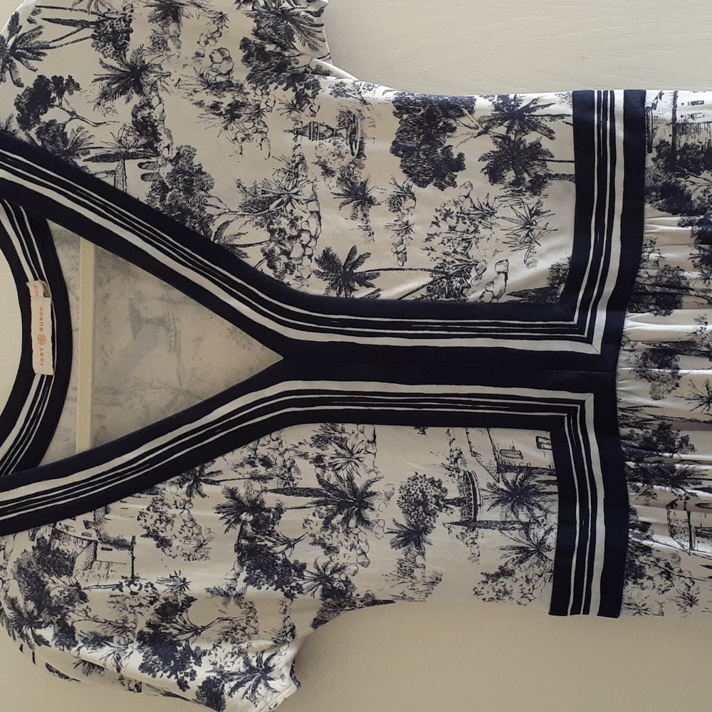 Tory Burch Silk Interlock Print Dress V-Neck Ivory Toile Size XS - Picture 4 of 16